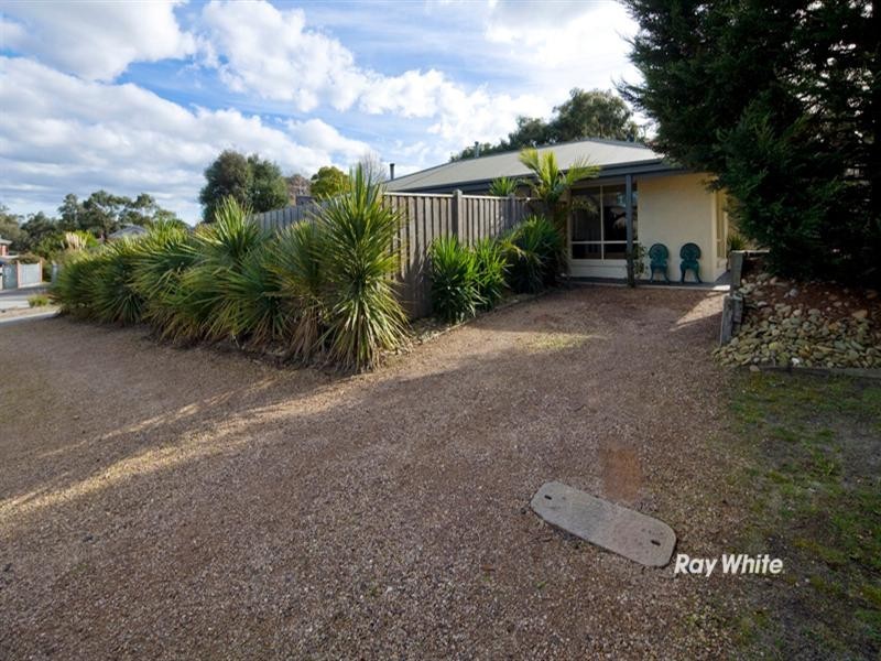 1 Sage Court, Langwarrin VIC 3910