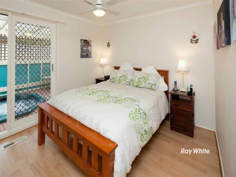 18 Monique Drive, Langwarrin VIC 3910