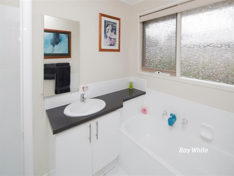 18 Monique Drive, Langwarrin VIC 3910