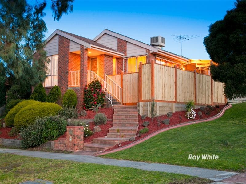 6 Panoramic Drive, Langwarrin VIC 3910