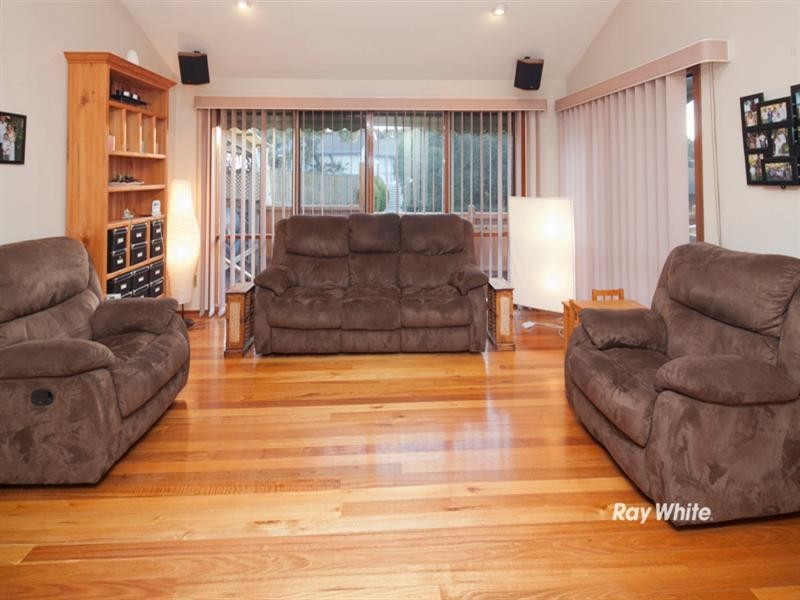 6 Panoramic Drive, Langwarrin VIC 3910