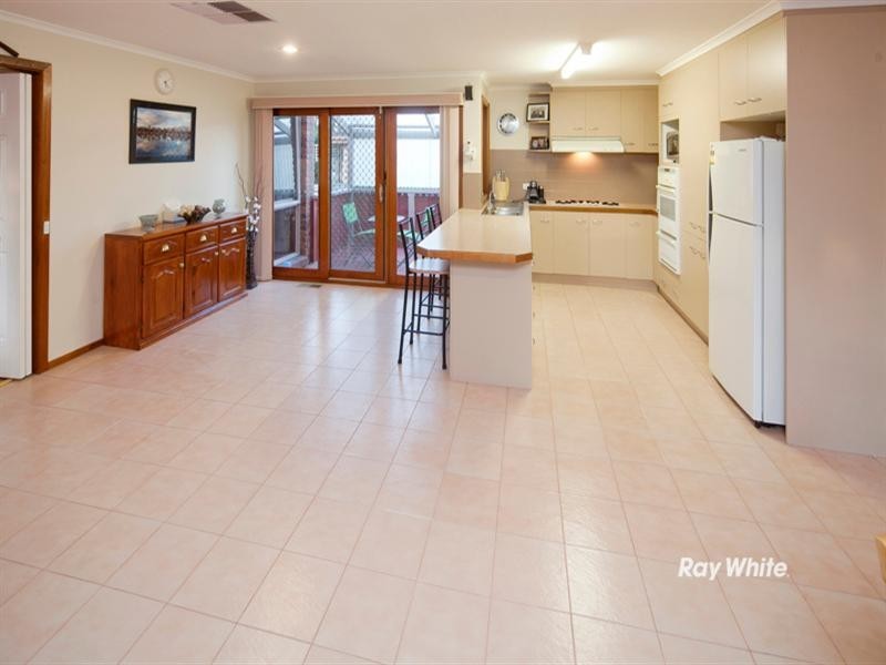 6 Panoramic Drive, Langwarrin VIC 3910