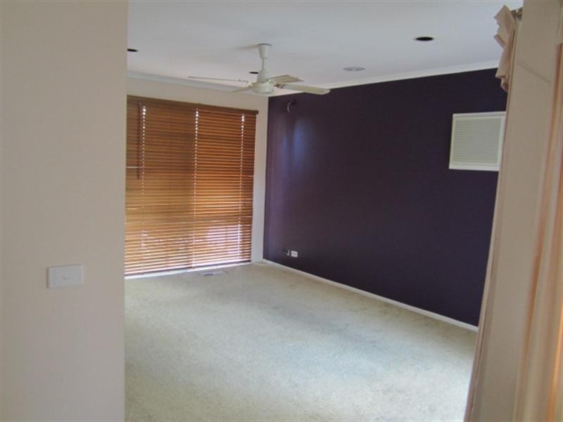 8 Lytham Court, Langwarrin VIC 3910