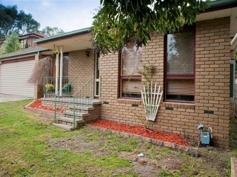 8 Lytham Court, Langwarrin VIC 3910
