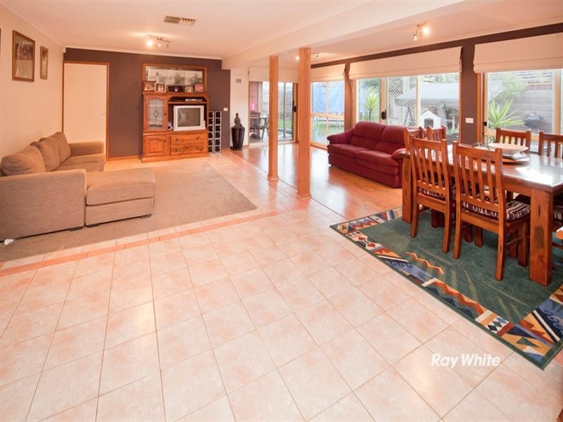 4 Alison Court, Langwarrin VIC 3910