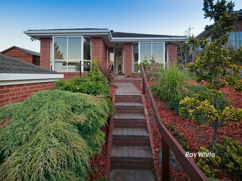 12 Huntly Court, Langwarrin VIC 3910
