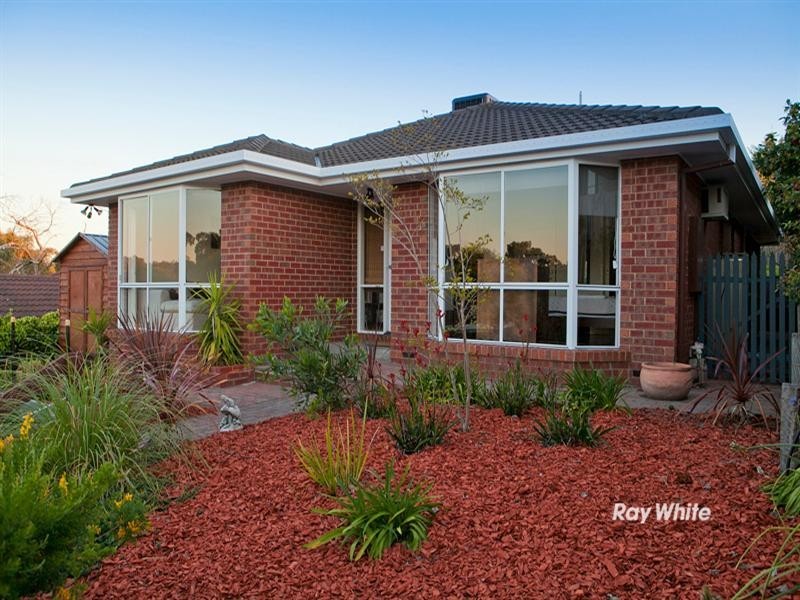 12 Huntly Court, Langwarrin VIC 3910