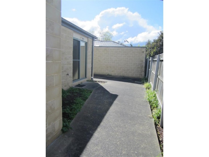 6/29 Eramosa Road East, Somerville VIC 3912