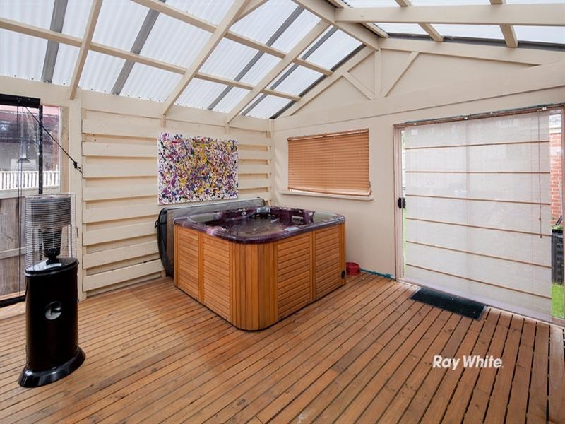 6 Sundew Drive, Langwarrin VIC 3910