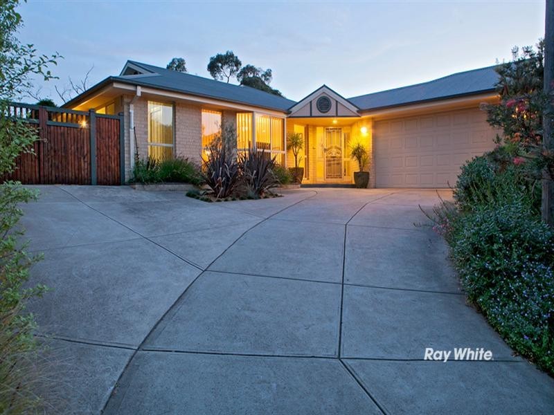 9 Coriander Court, Langwarrin VIC 3910