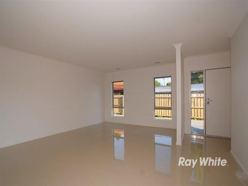 2/47 Barry Street, Seaford VIC 3198