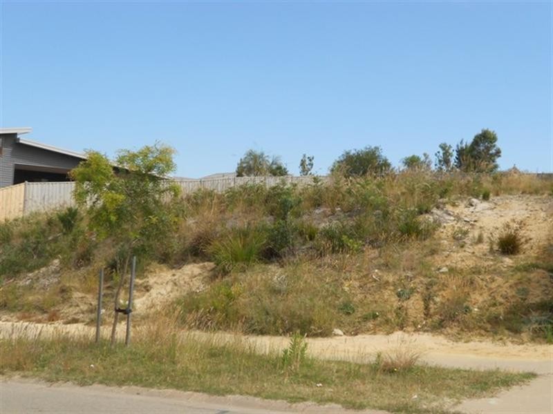 33 Peninsula Sands Boulevard, Rosebud VIC 3939