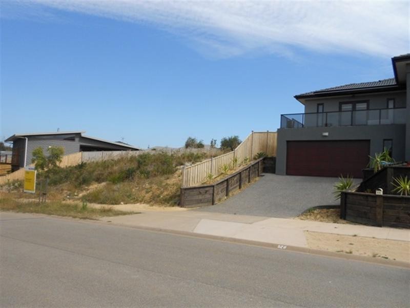 33 Peninsula Sands Boulevard, Rosebud VIC 3939