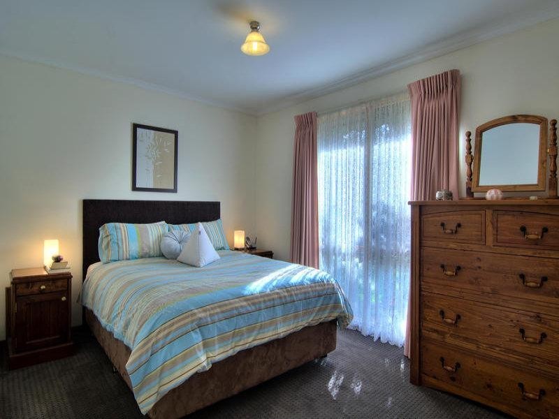 8/7 Guelph Street, Somerville VIC 3912