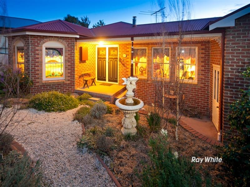 12 Mathew Court, Langwarrin VIC 3910