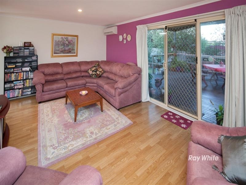 24 Bottlebrush Court, Langwarrin VIC 3910