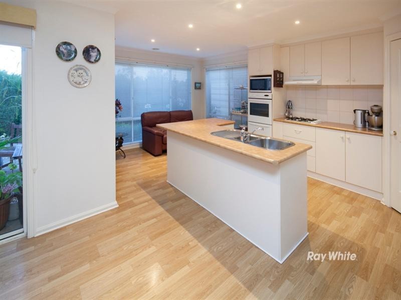 24 Bottlebrush Court, Langwarrin VIC 3910