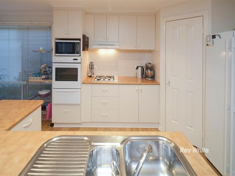 24 Bottlebrush Court, Langwarrin VIC 3910