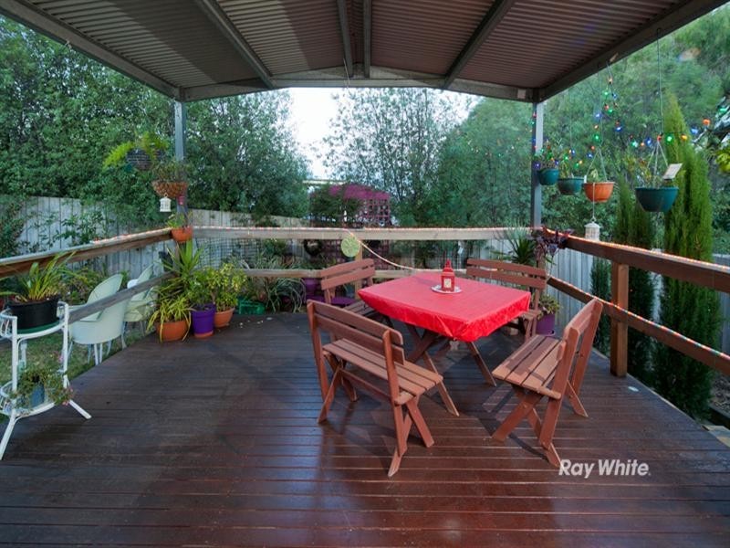 24 Bottlebrush Court, Langwarrin VIC 3910