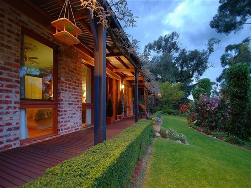 64 Kelvin Grove, Langwarrin VIC 3910