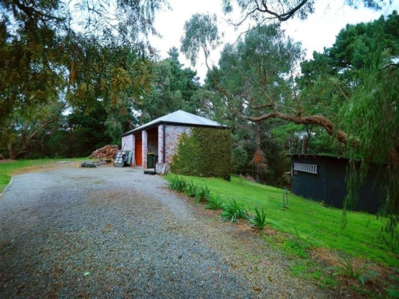 64 Kelvin Grove, Langwarrin VIC 3910