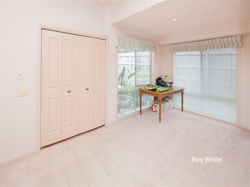 4 Sandra Court, Langwarrin VIC 3910