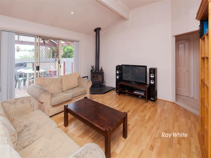 4 Sandra Court, Langwarrin VIC 3910