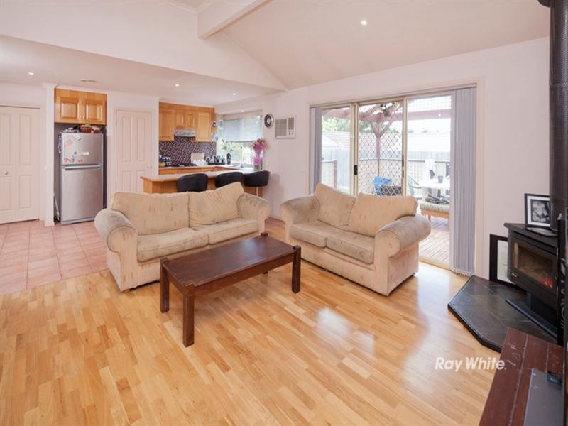 4 Sandra Court, Langwarrin VIC 3910