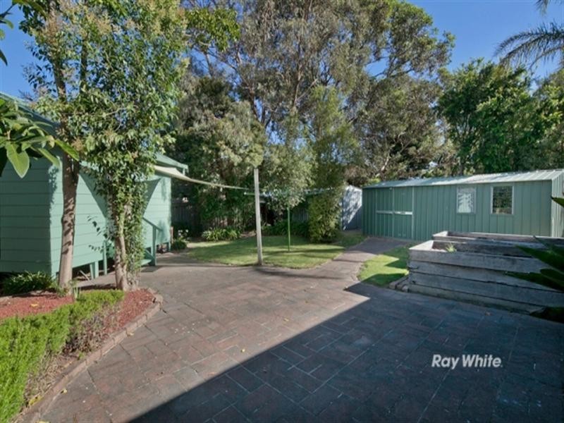 5 Elsan Lea Court, Langwarrin VIC 3910