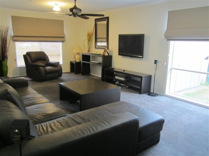 16 Sunny Vale Drive, Langwarrin VIC 3910