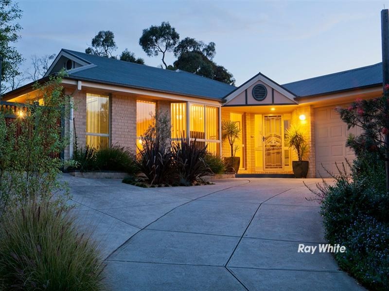 9 Coriander Court, Langwarrin VIC 3910