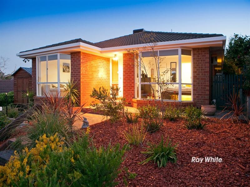 12 Huntly Court, Langwarrin VIC 3910