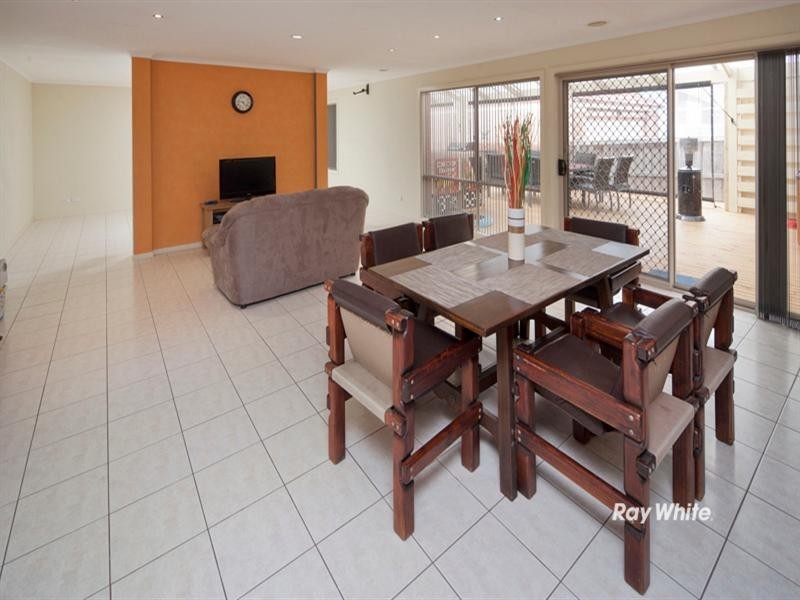 6 Sundew Drive, Langwarrin VIC 3910