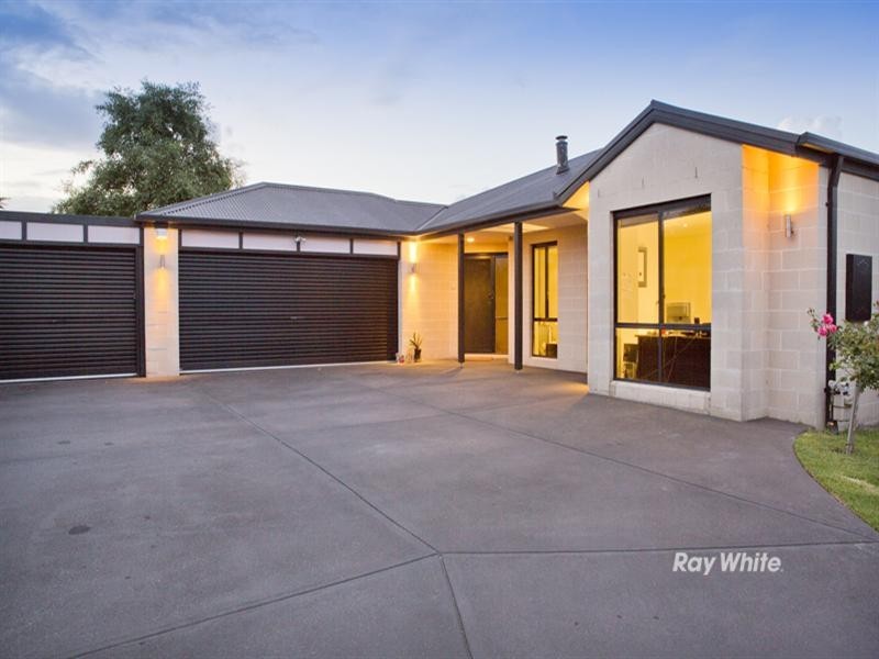 24 Evergreen Way, Langwarrin VIC 3910