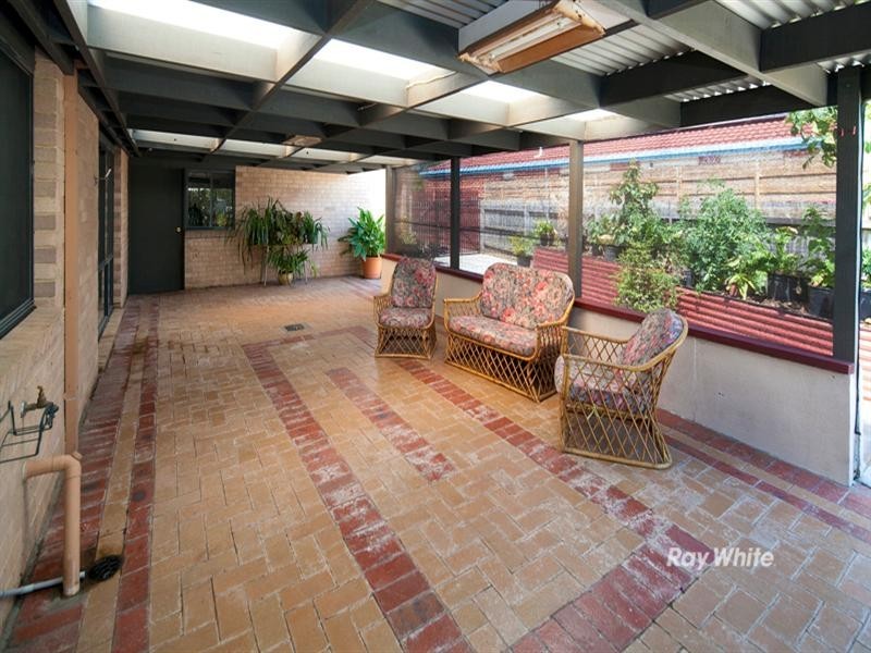 8 Dunmore Court, Cranbourne VIC 3977