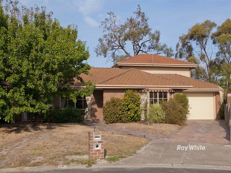 5 Saligna Court, Langwarrin VIC 3910