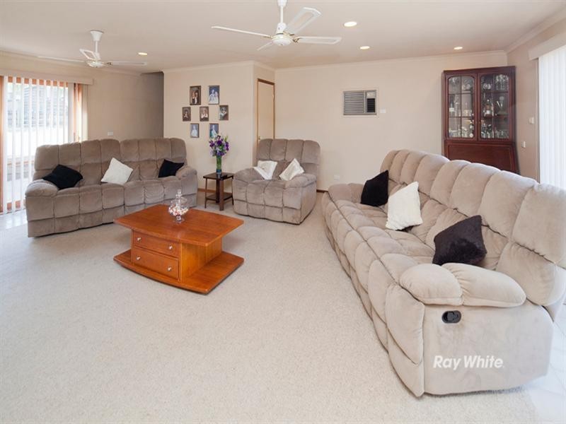 5 Saligna Court, Langwarrin VIC 3910