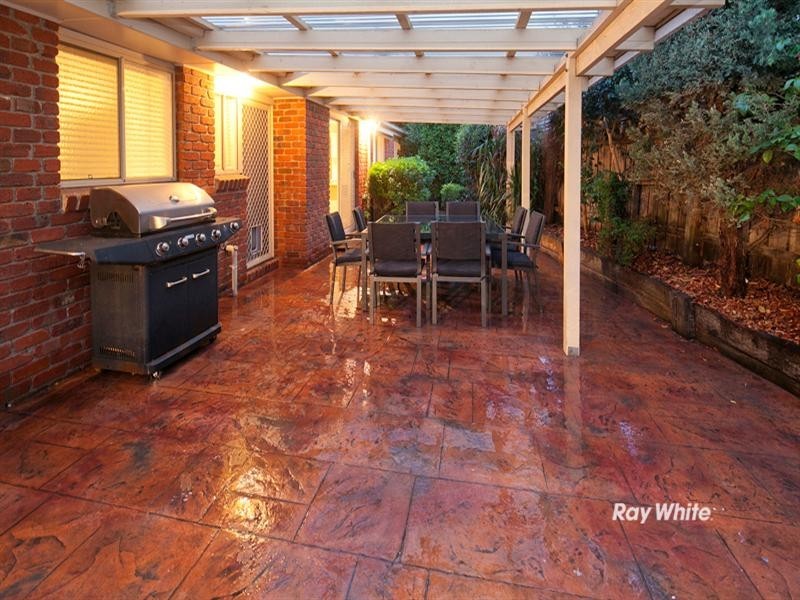 6 Cotoneaster Way, Langwarrin VIC 3910