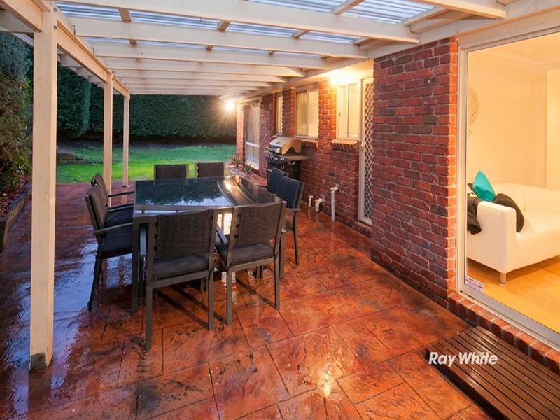 6 Cotoneaster Way, Langwarrin VIC 3910