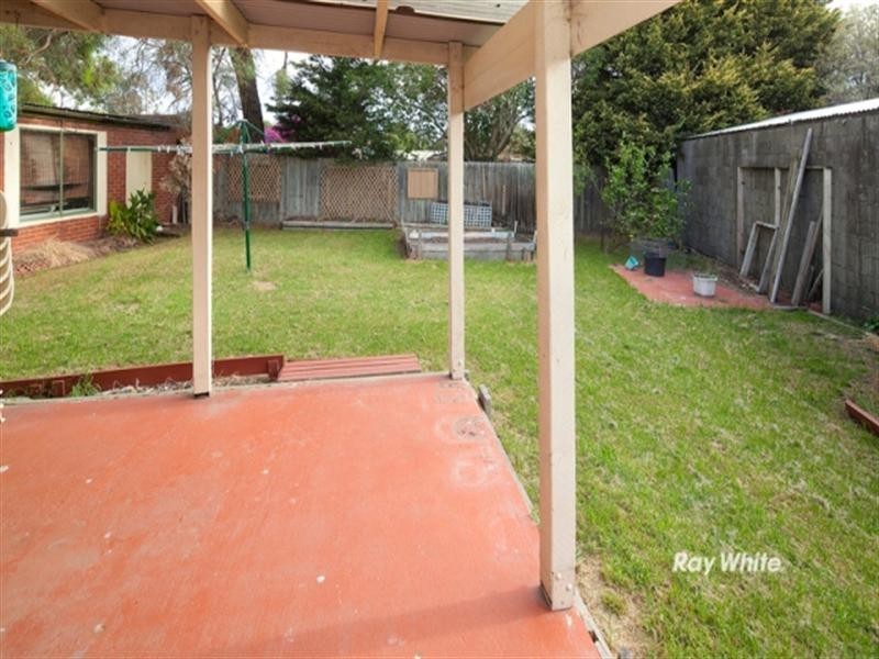 8 Lorraine Avenue, Langwarrin VIC 3910