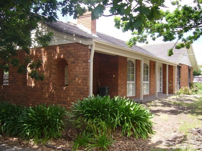 1 Deanswood Drive, Somerville VIC 3912