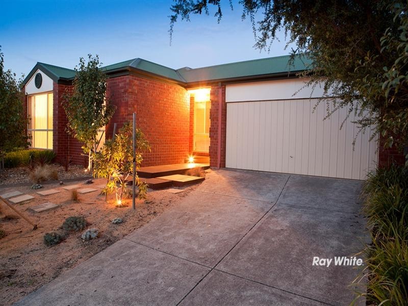 28 Lexton Drive, Langwarrin VIC 3910
