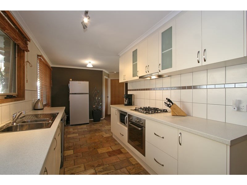 4 Lois Court, Langwarrin VIC 3910