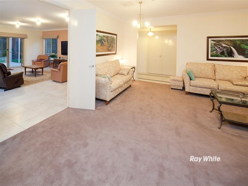 10 Bellbird Court, Langwarrin VIC 3910