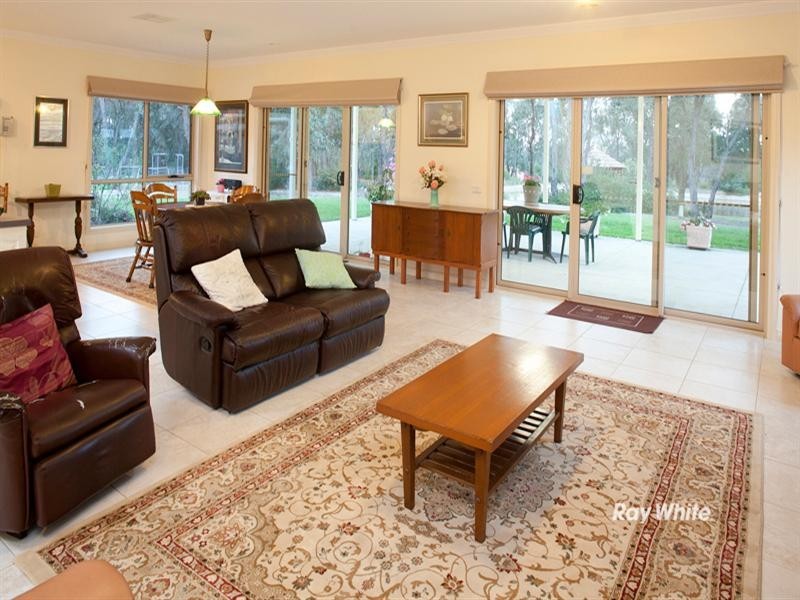 10 Bellbird Court, Langwarrin VIC 3910