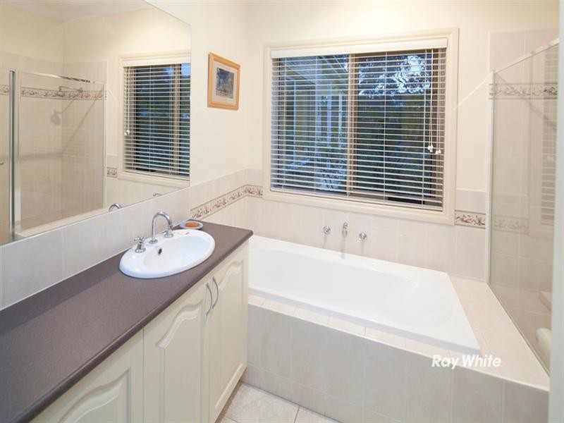 10 Bellbird Court, Langwarrin VIC 3910