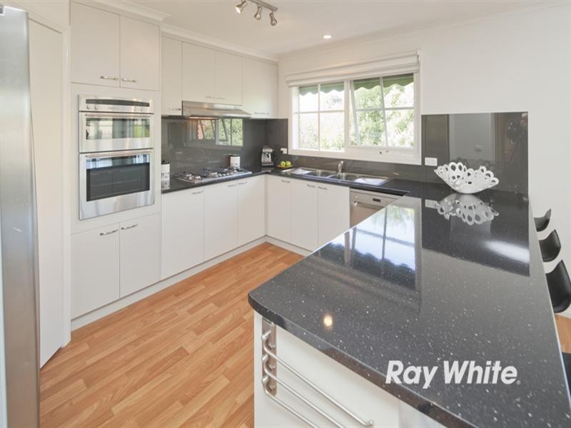 7 Waralong Court, Langwarrin VIC 3910