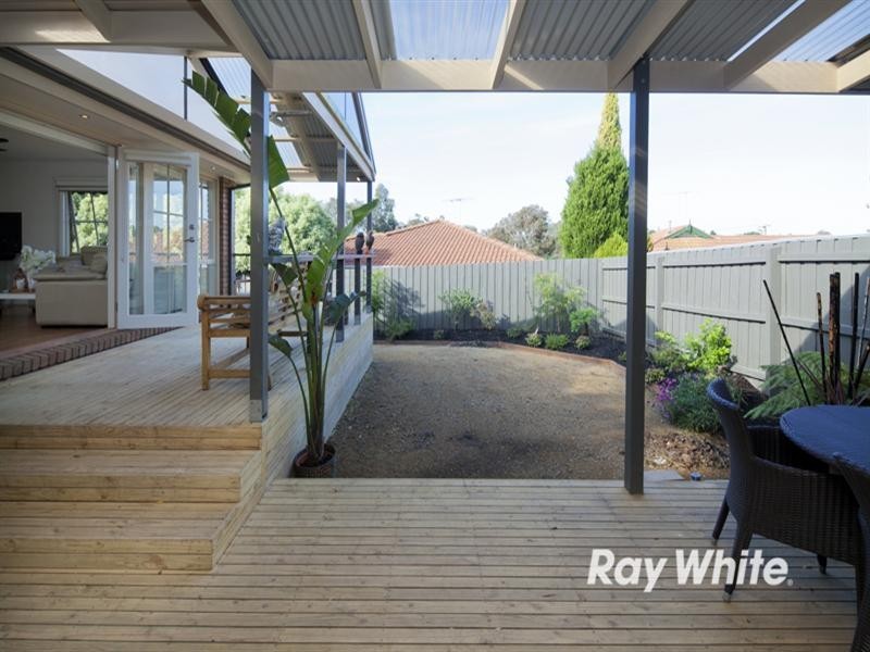 7 Waralong Court, Langwarrin VIC 3910