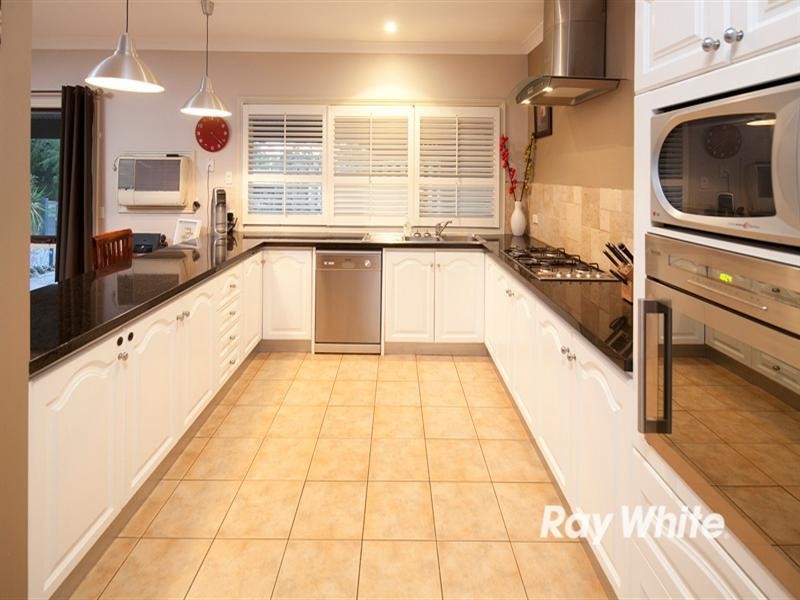 1 Roberna Court, Langwarrin VIC 3910