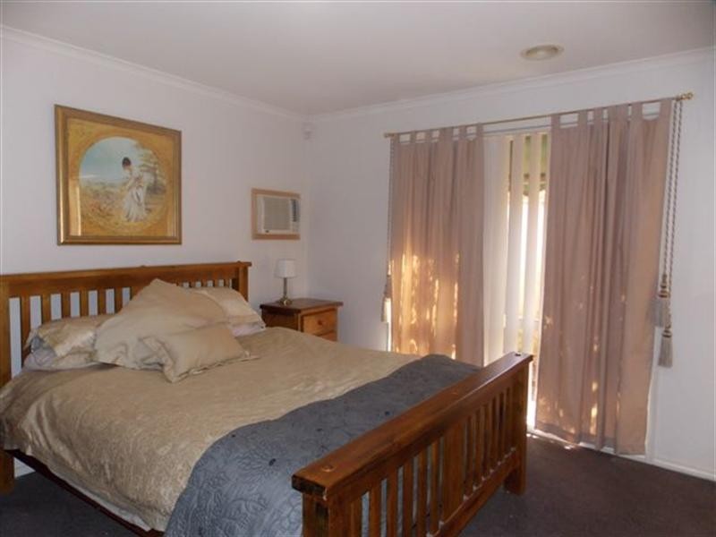 9 Trentham Way, Langwarrin VIC 3910